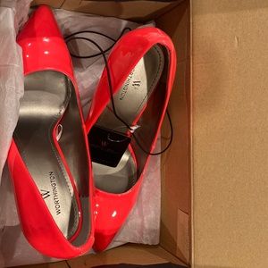 $30 Neon pink Worthington heels size 7.5